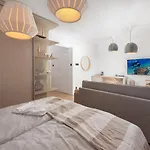 M2 Wellness & منتزه العطل أوستروفو